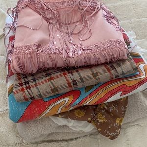 Lot of Altar’d State sz XS (M sweatshirt)